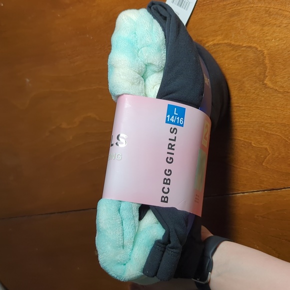 BCBG Plush Hoodie and Leggings Set Girls size 14/16 Large - Picture 6 of 8